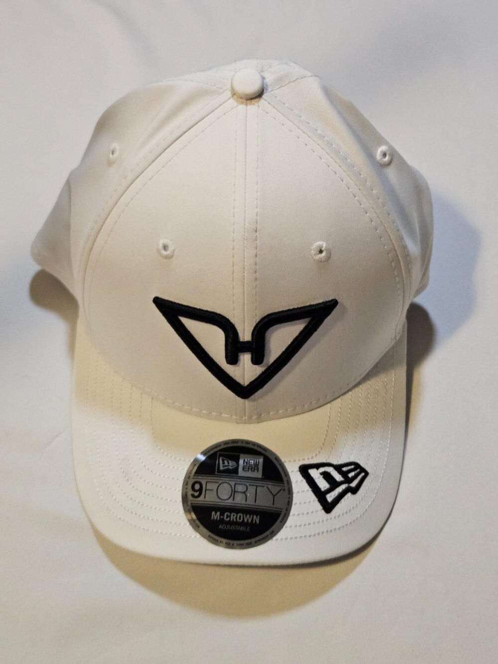 New Era 9FORTY HyFlyers GC — White Snapback, Black Embroidery